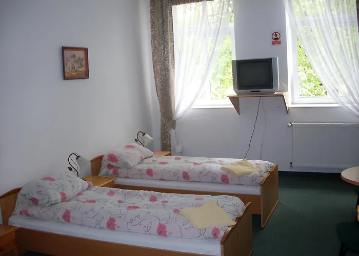 Krokus Hotel Kamienna Gora