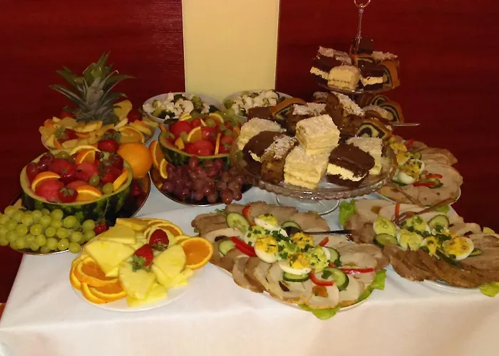 Krokus Hotel Kamienna Gora